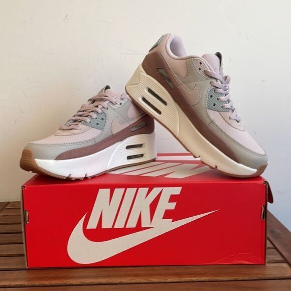 Nike Air Max 90 LV8 Light Iron Ore/Platinum Violet Women Size 8(FD4328-001) - Picture 4 of 13